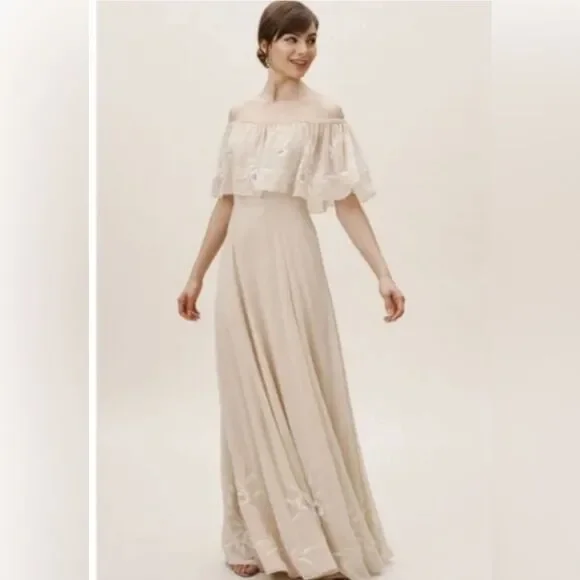 Brittany Dress from BHLDN with floral embroidery and delicate beading. - Picture 4 of 9